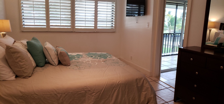 Master Queen Bedroom